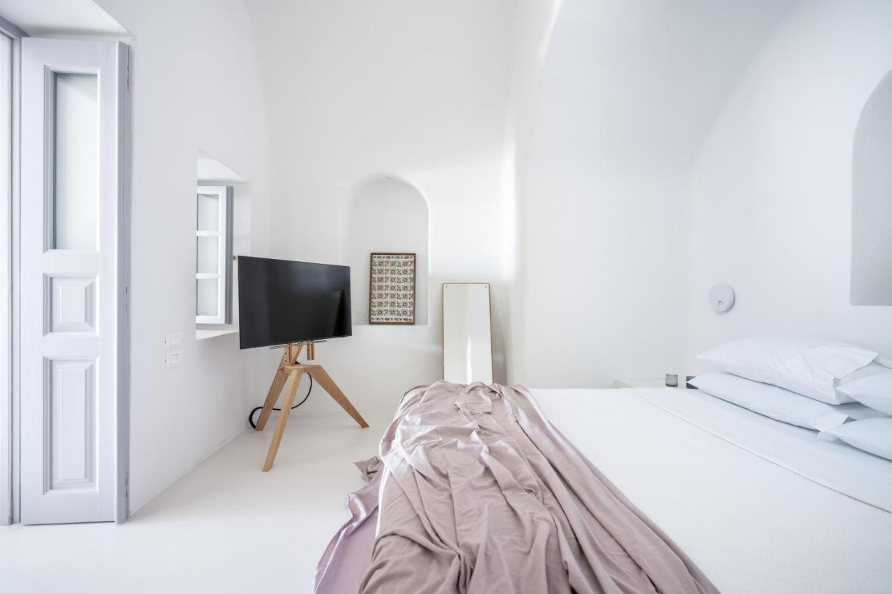 Inspire Santorini Luxury Villas Fira  Exterior photo