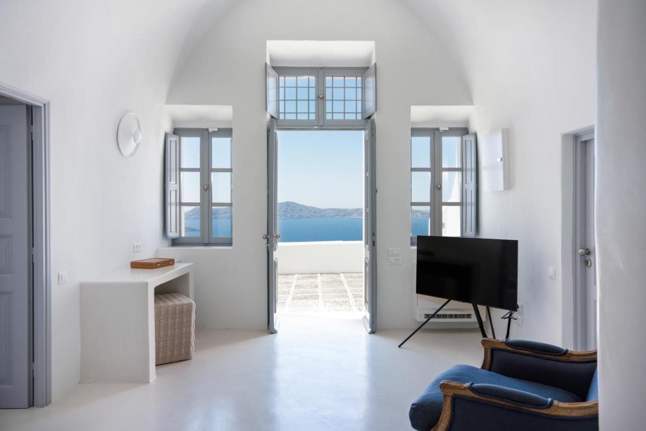 Inspire Santorini Luxury Villas Fira  Exterior photo