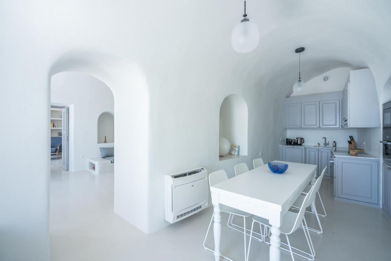 Inspire Santorini Luxury Villas Fira  Exterior photo