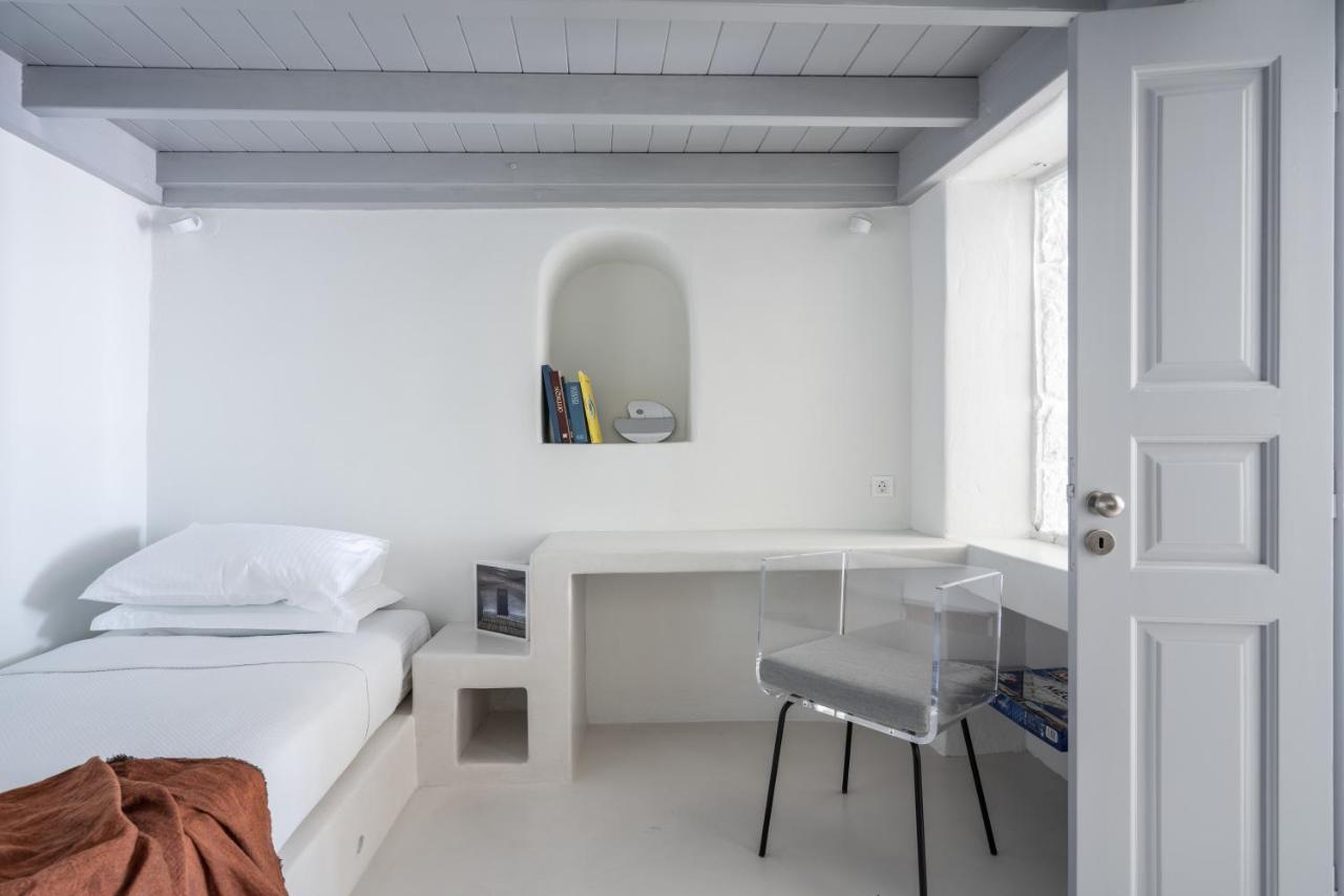 Inspire Santorini Luxury Villas Fira  Exterior photo