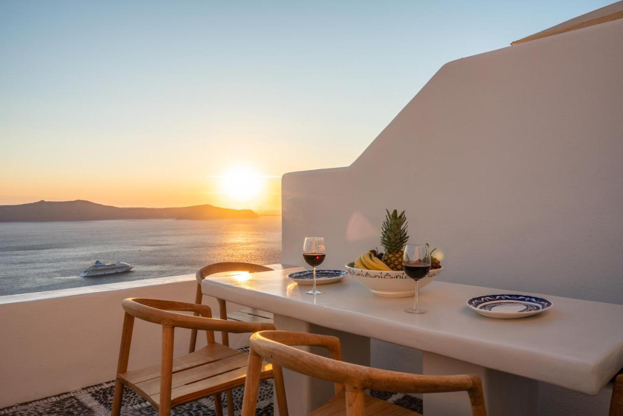 Inspire Santorini Luxury Villas Fira  Exterior photo